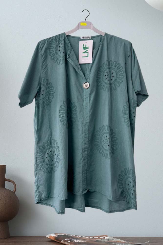 Embroidered Sunflower Pattern High Low Hem Cotton Top
