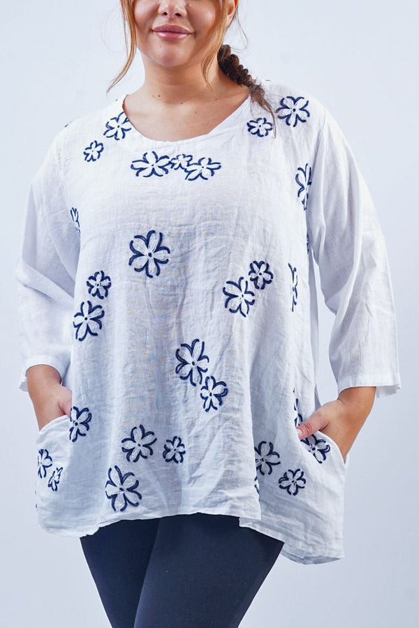 Floral Embroidery Pattern Pockets Top